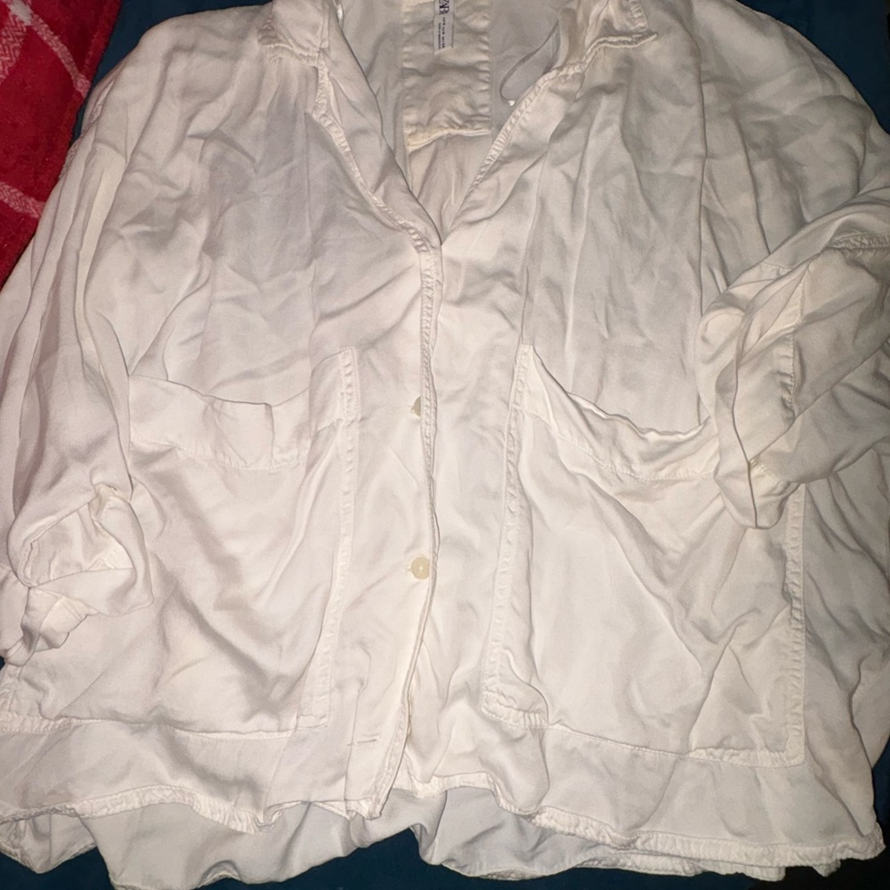 Zara Chic White Button-Up Blouse